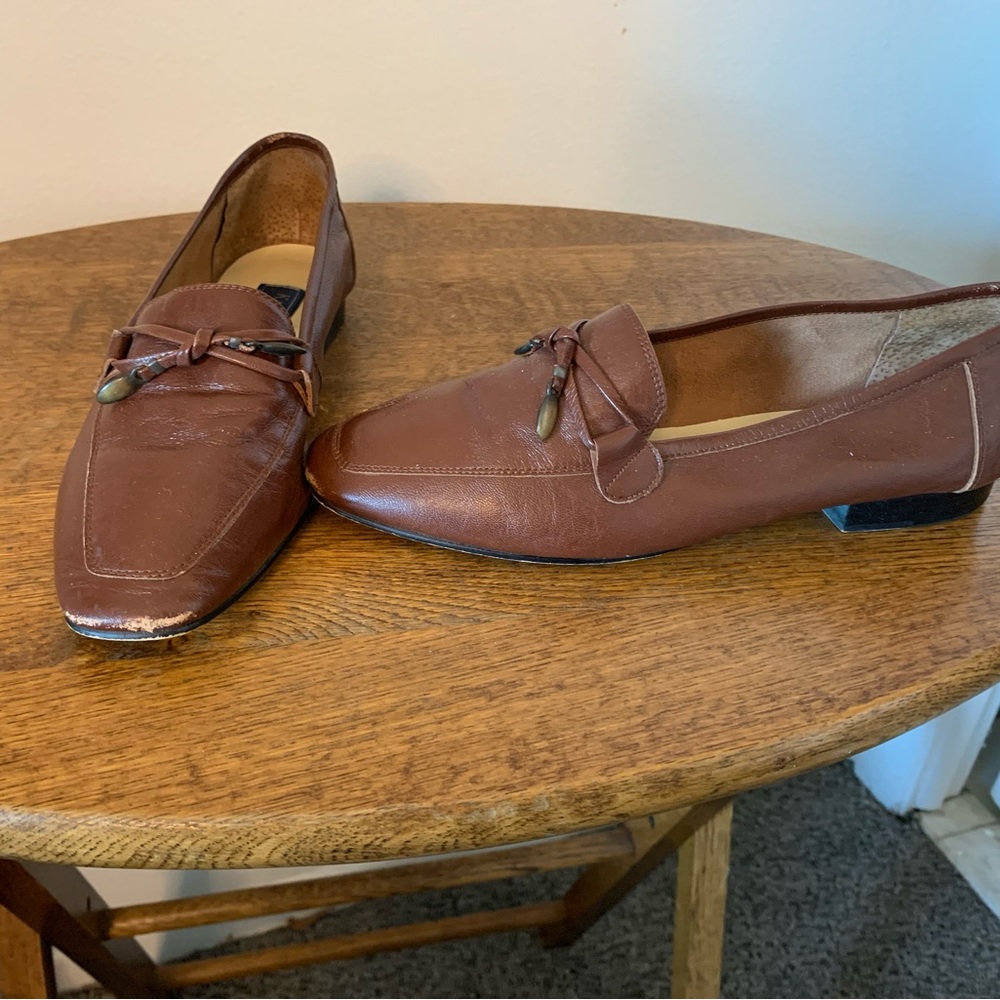 Vintage leather brown flats
